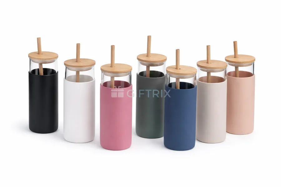 Silicone-sleeve glass cups in 7 colours with bamboo lid